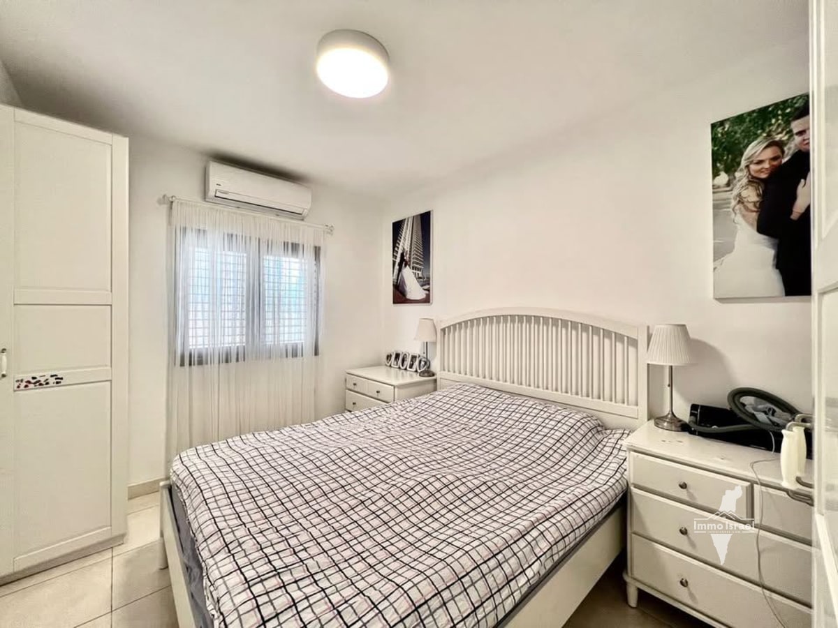 Квартира с 4 комнатами на продажу на улице Трумпельдор, Нетания