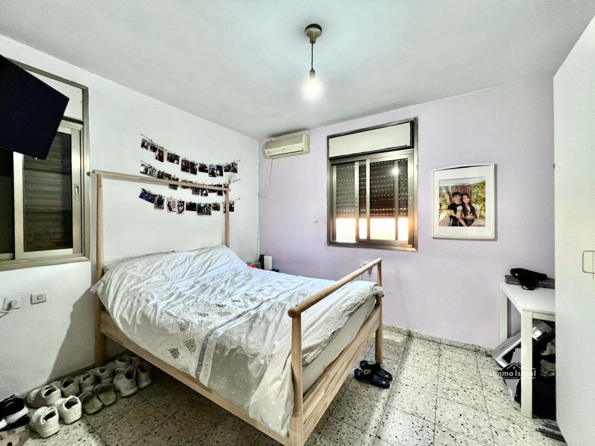 6-Room Duplex For Sale On HaPortsim Street, Netanya