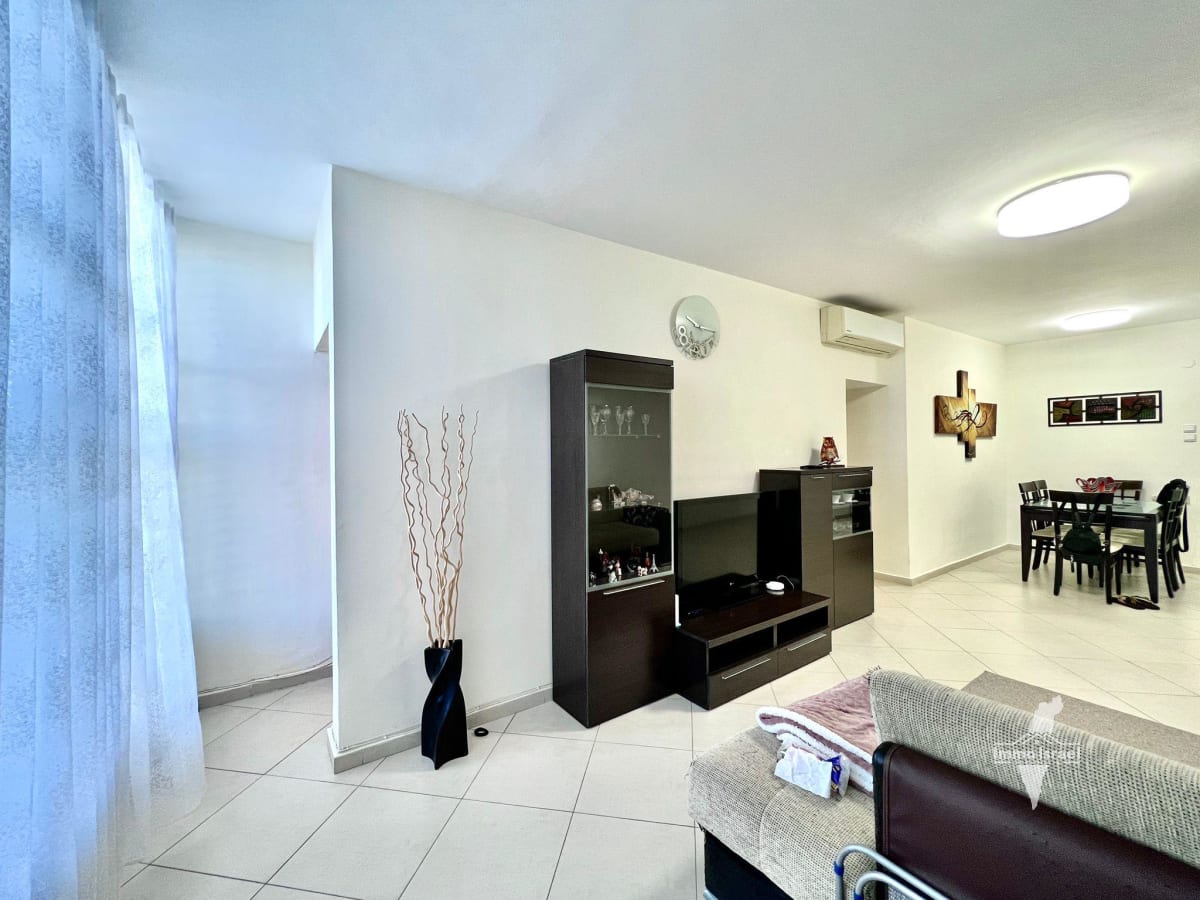 Квартира с 4 комнатами на продажу на улице Леви Эшколь, Нетания