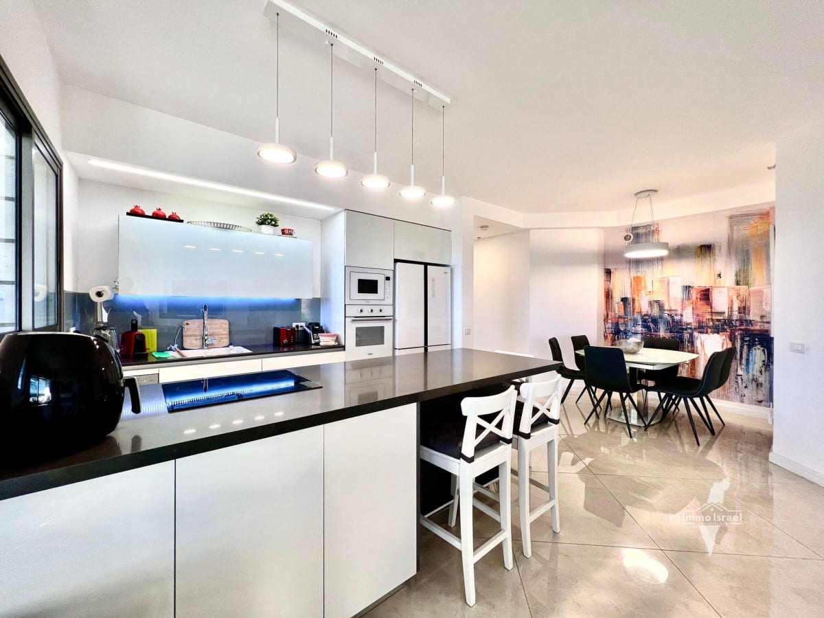 Квартира с 4 комнатами на продажу на улице Двайт Эйзенхауэр, Нетания