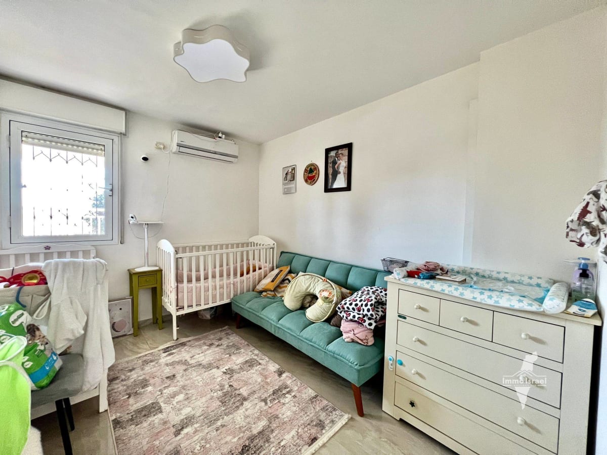 Квартира с 4 комнатами на продажу на улице Ирус ха-Аргаман, Нетания