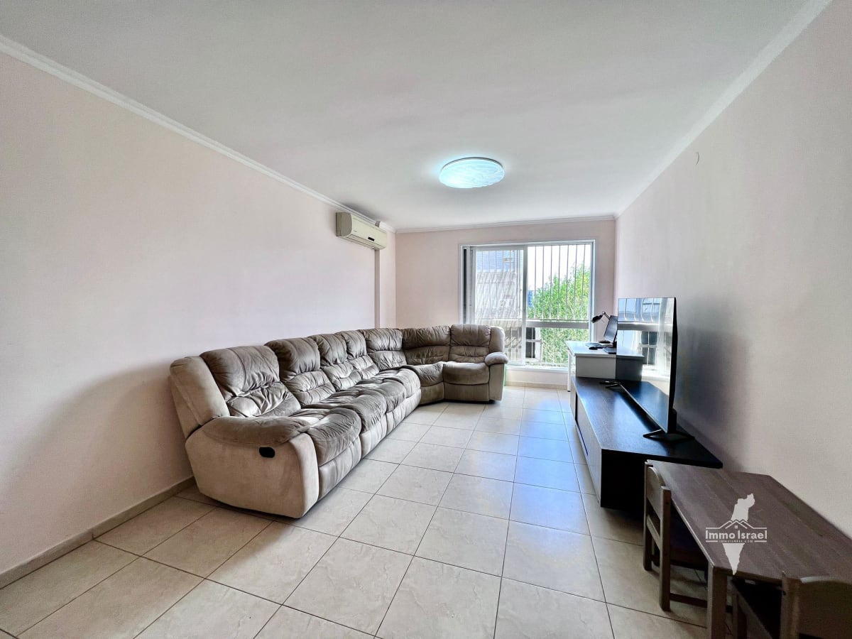 Квартира с 3 комнатами на продажу на улице Леви Эшколь, Нетания