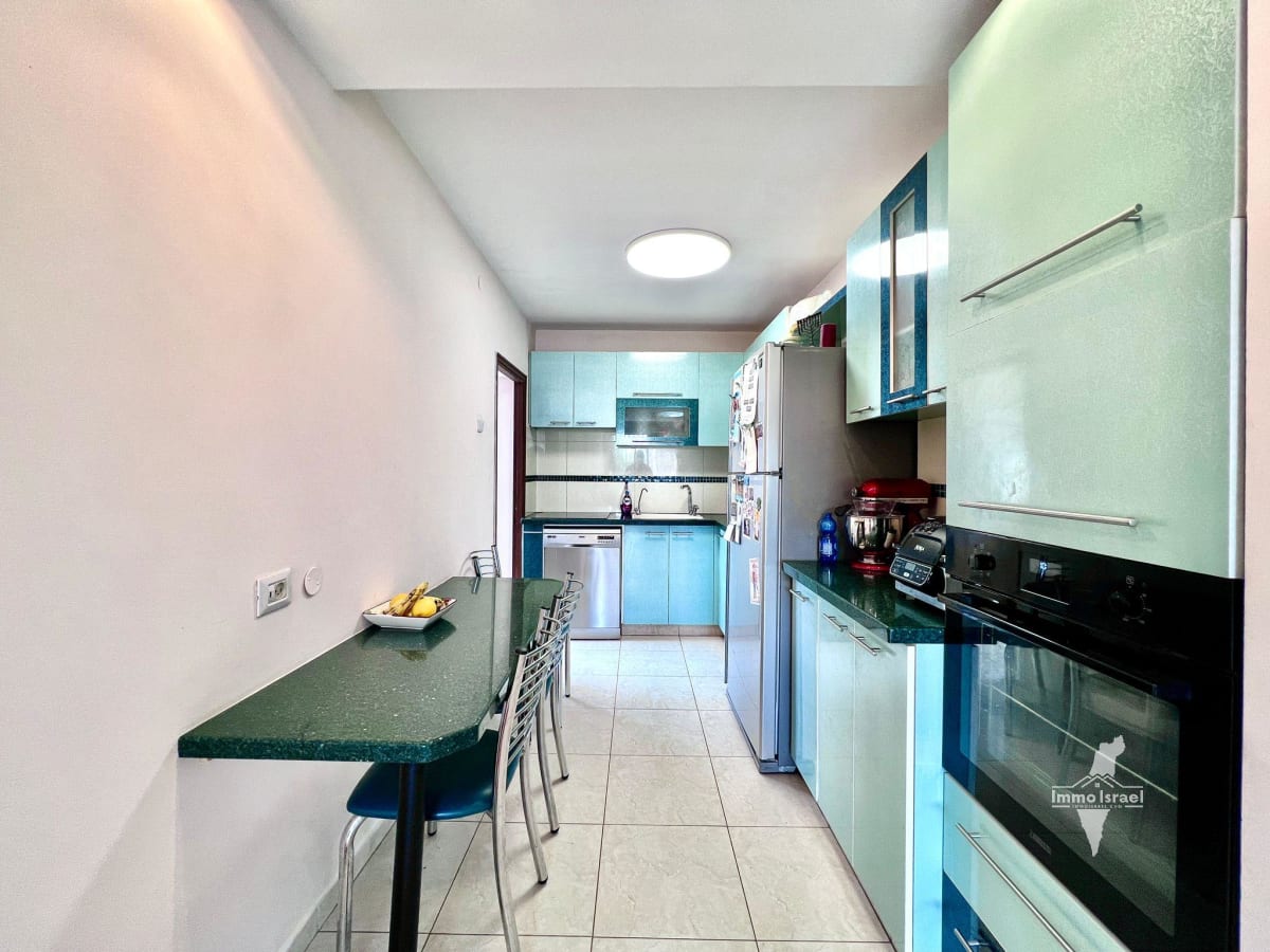 דירת 3 חדרים למכירה ברחוב לוי אשכול, נתניה