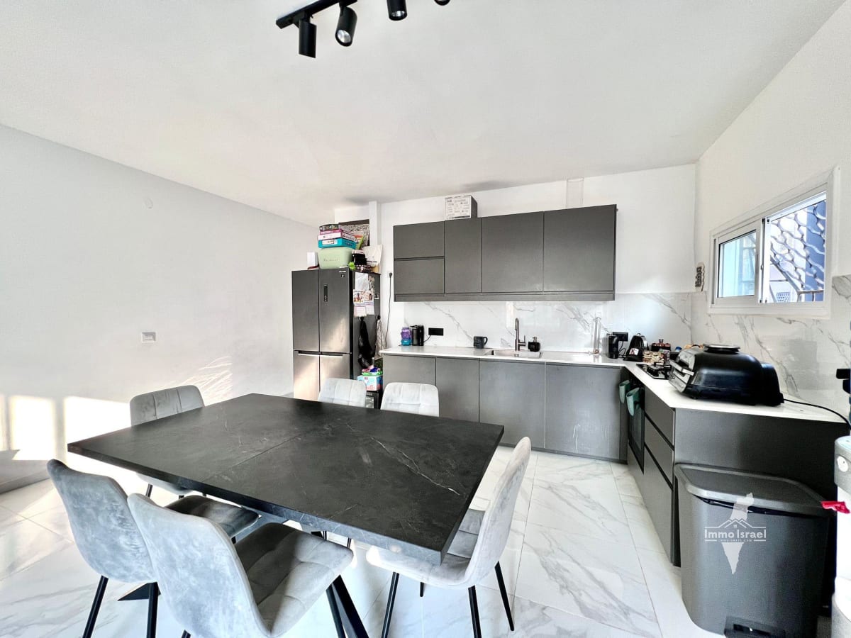 3-Room Apartment For Sale On Weizmann Street, Netanya