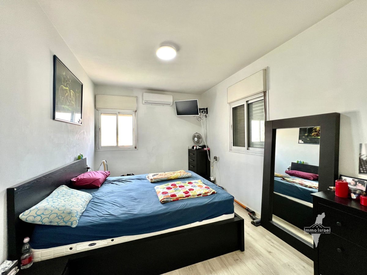 Квартира с 4 комнатами на продажу на улице Голда Меир, Нетания