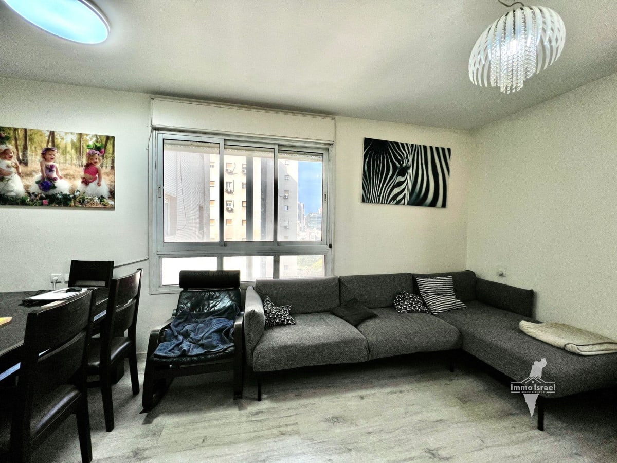 Квартира с 4 комнатами на продажу на улице Голда Меир, Нетания