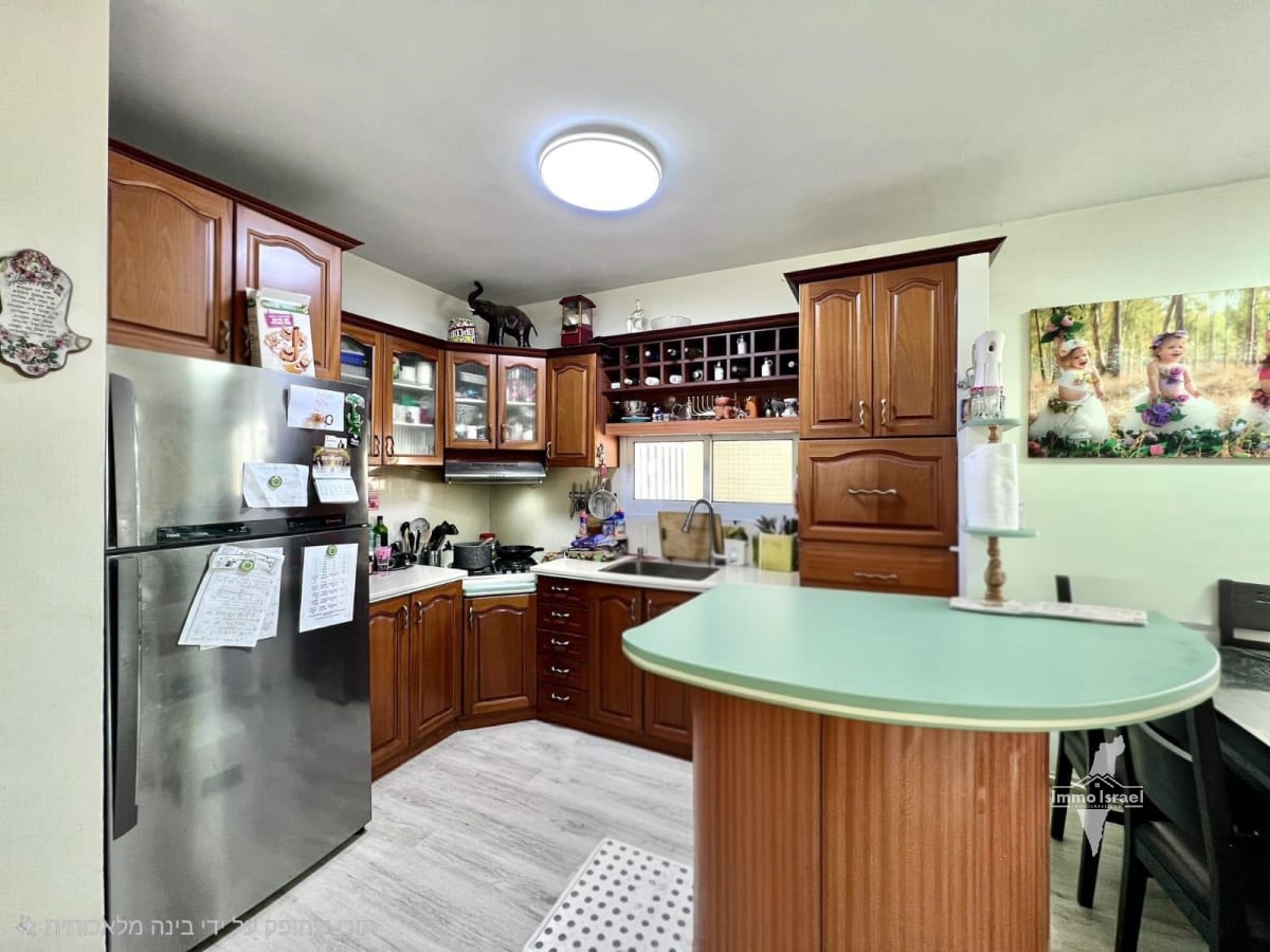 Квартира с 4 комнатами на продажу на улице Голда Меир, Нетания