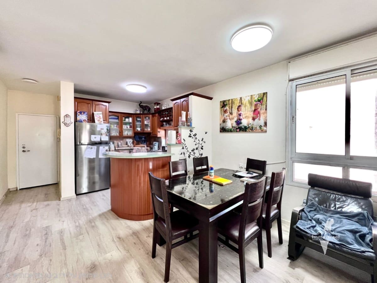 Квартира с 4 комнатами на продажу на улице Голда Меир, Нетания