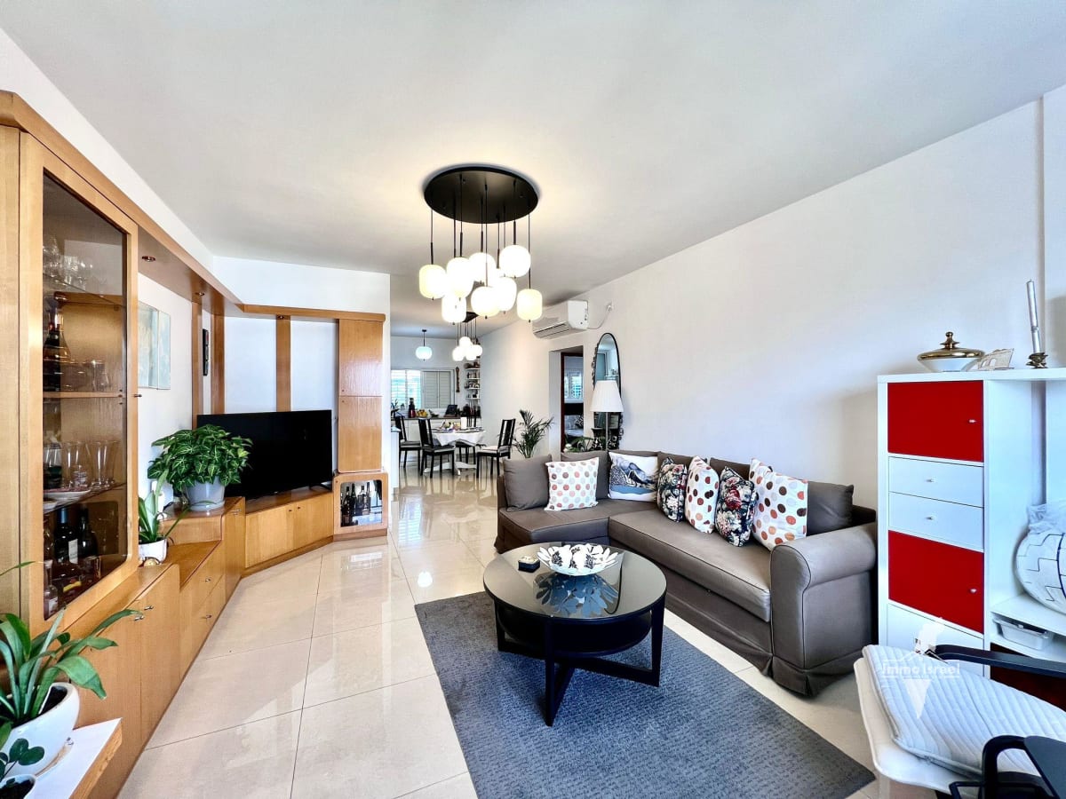 Квартира с 3 комнатами на продажу на улице ха-Ламед Хей, Нетания