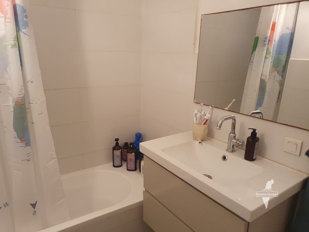 3-Room Apartment For Sale On Wilson Street, Tel Aviv