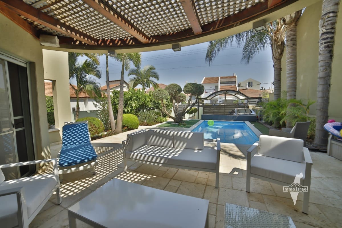  קוטג' 7 חדרים למכירה באזור