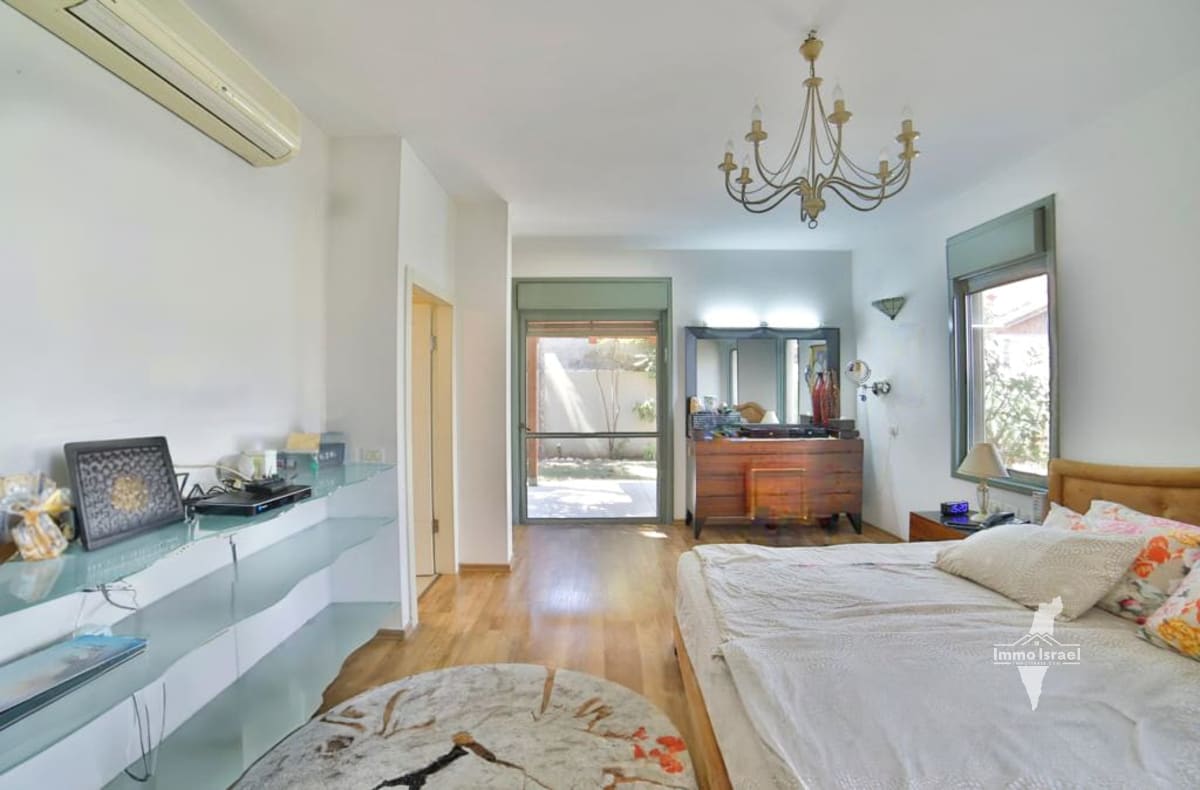  קוטג' 7 חדרים למכירה באזור