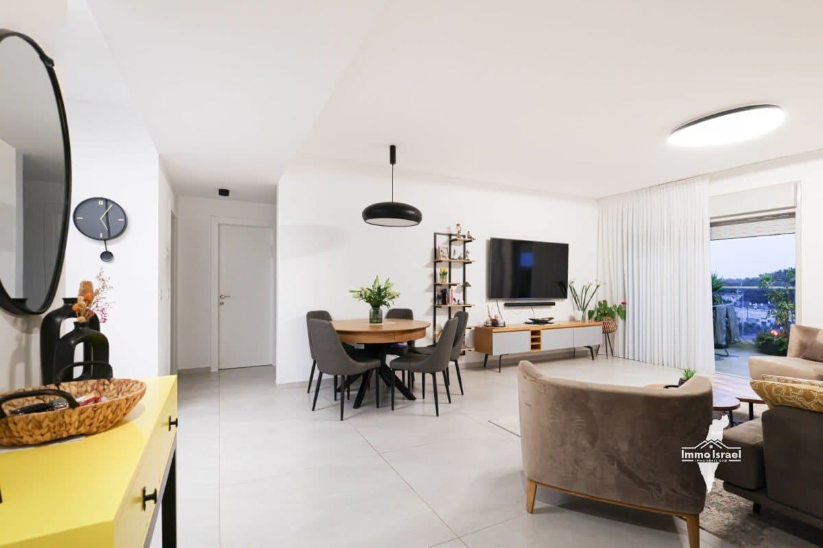 Квартира с 5 комнатами на продажу на улице ха-Пальмах, Кадима-Цур