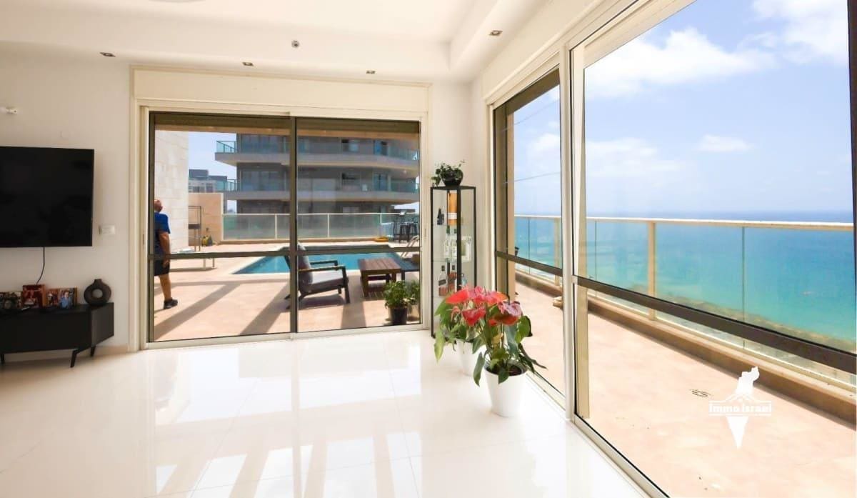 Квартира с 4 комнатами на продажу на улице Бней Биньямин, Нетания