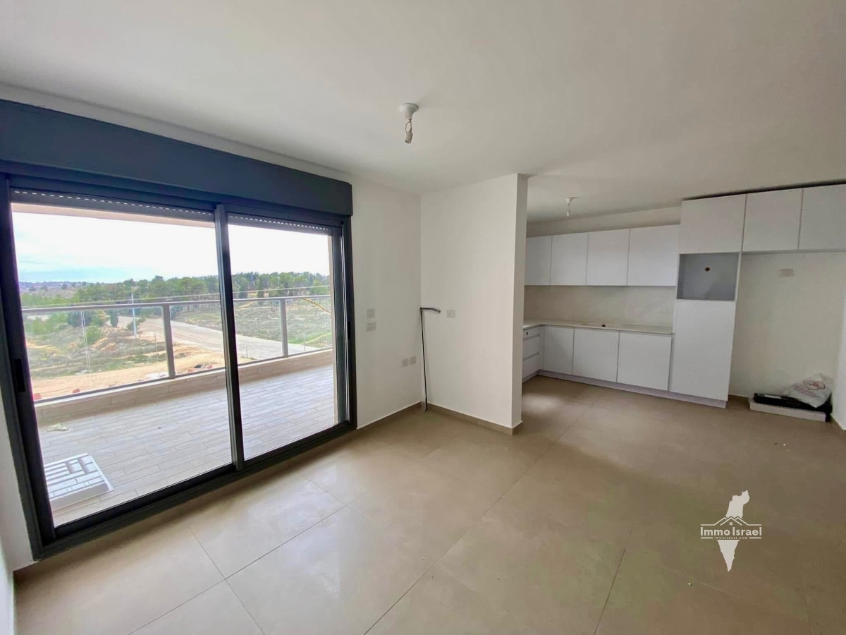 4-Room Apartment For Sale On Tidhar Street, Givat Ze'ev