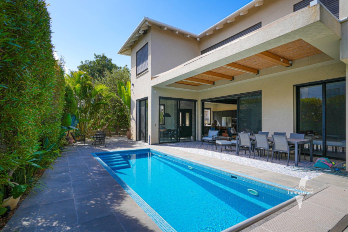 קוטגי 8 חדרים למכירה ברחוב שן הארי, אבן יהודה