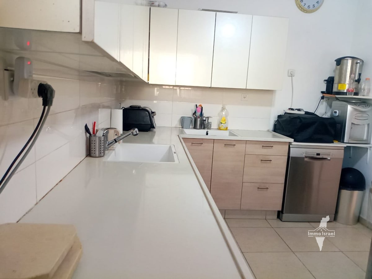 Appartement de 3 pièces à vendre sans agence. Rue Ido HaNavi, Beit Shemesh