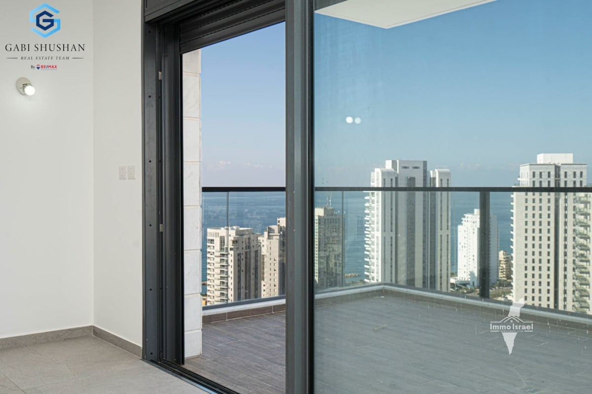 Пентхаус с 5 комнатами на продажу на улице Амнон Липкин Шахак 14, Нетания