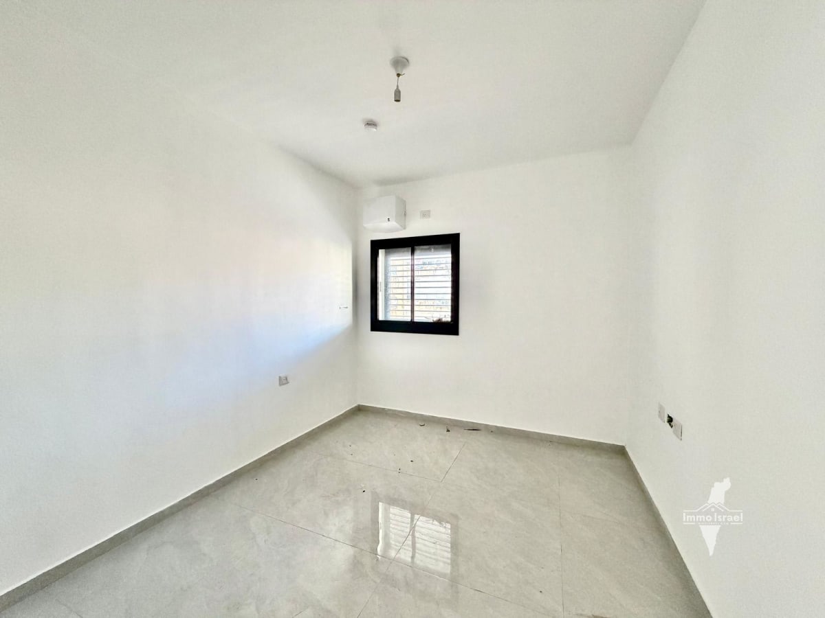 Дуплекс с 5 комнатами на продажу на улице Ха-Порцим, Нетания