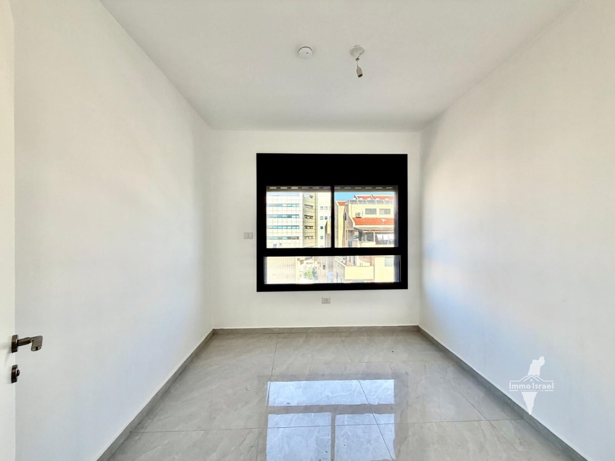 Дуплекс с 5 комнатами на продажу на улице Ха-Порцим, Нетания