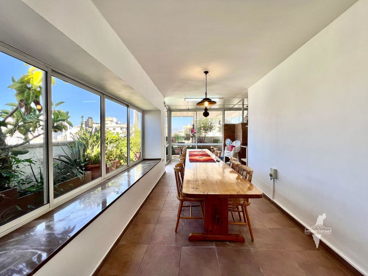 4-Room Penthouse For Sale On Smilanski Street, Netanya