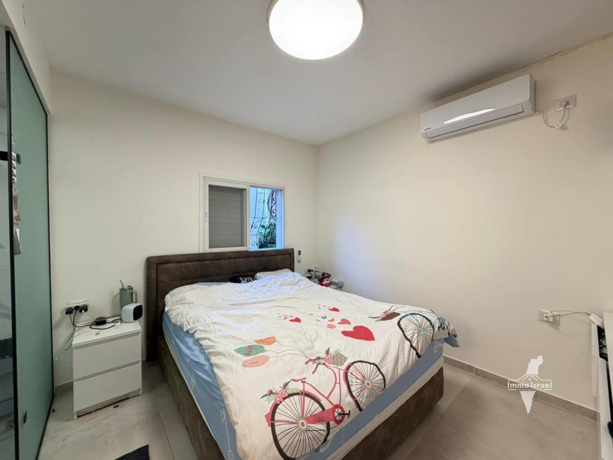 Коттедж с 4,5 комнатами на продажу на улице Бейлинсон, Нетания