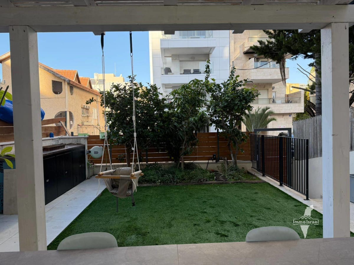 Коттедж с 4,5 комнатами на продажу на улице Бейлинсон, Нетания