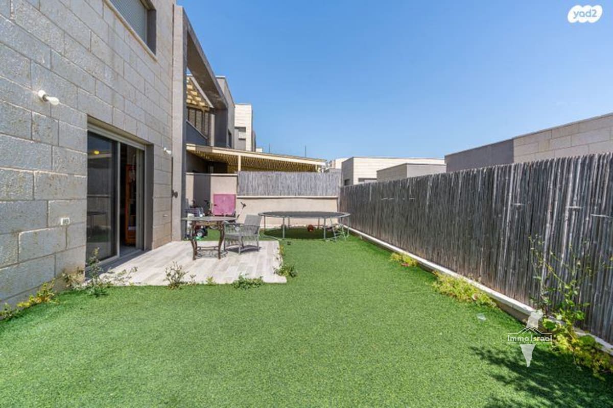 5-Room Home For Sale On Gefen Street, Harish