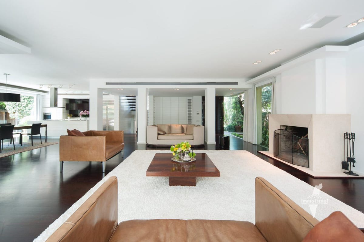 6-Room Home For Sale On Eliezer Kaplan Street, Herzliya Pituah