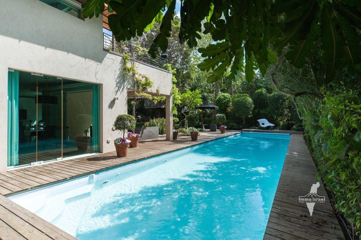 6-Room Home For Sale On Eliezer Kaplan Street, Herzliya Pituah