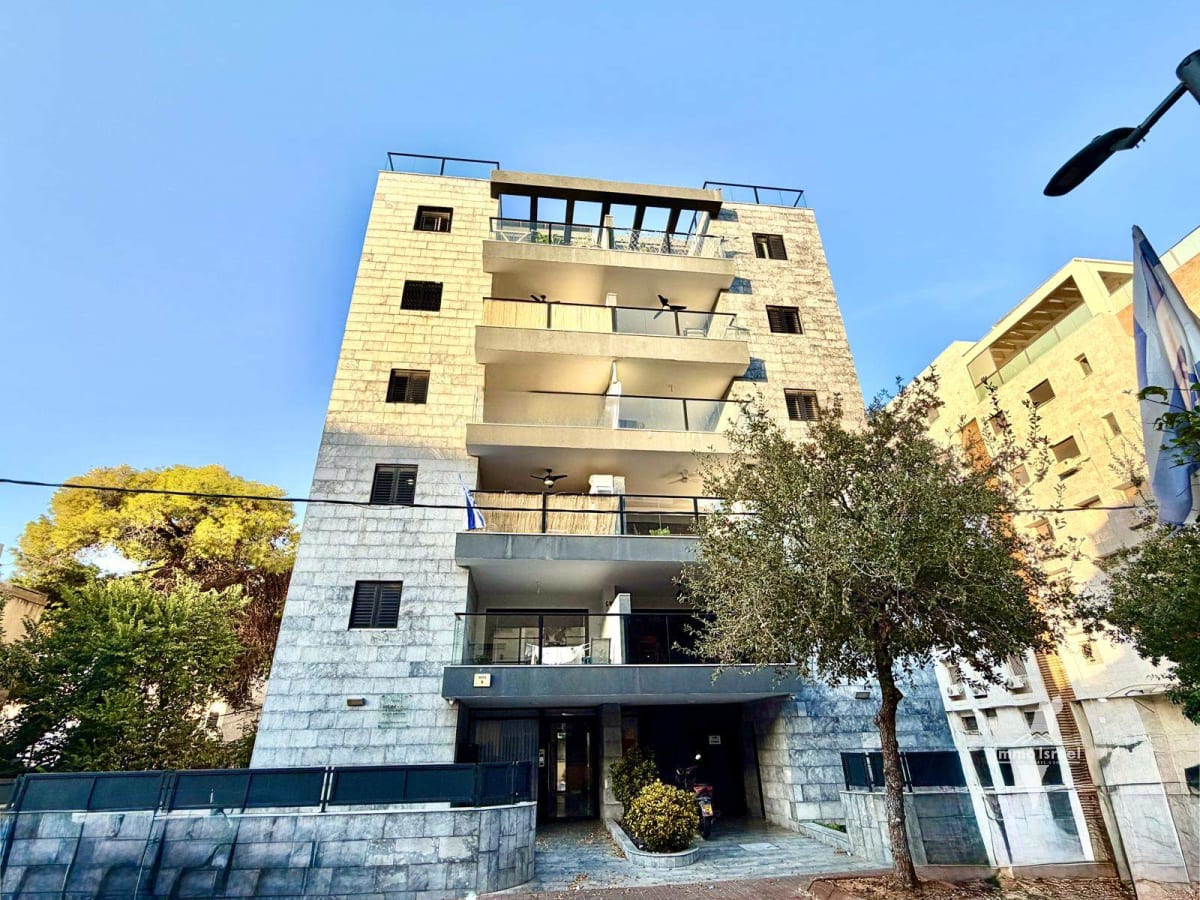 Квартира с 4 комнатами на продажу на улице Бальфур, Нетания