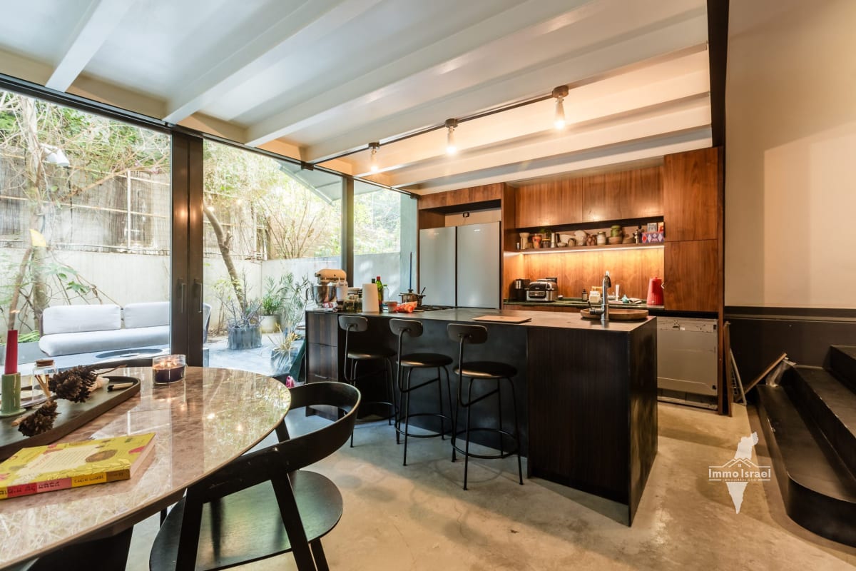 5-Room Garden Apartment For Sale On Lilienblum Street, Tel Aviv