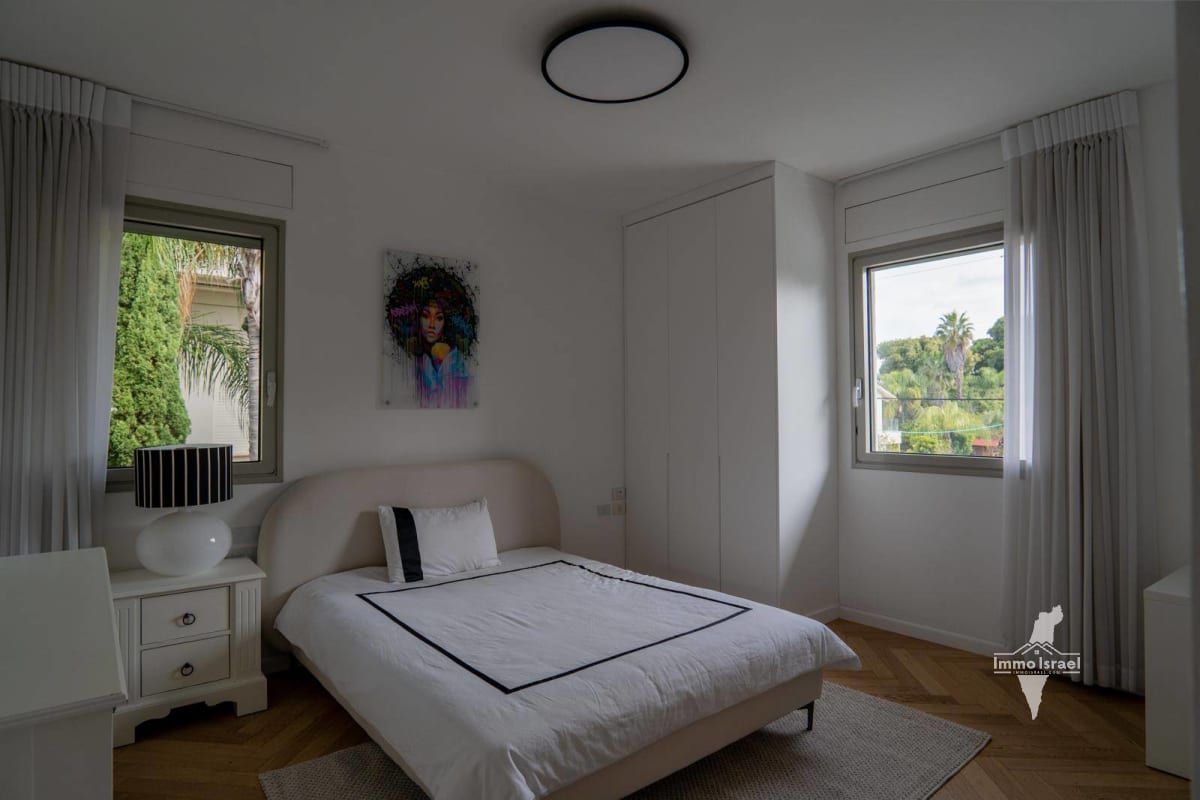 6-Room Villa For Rent On David HaMelech Street, Herzliya