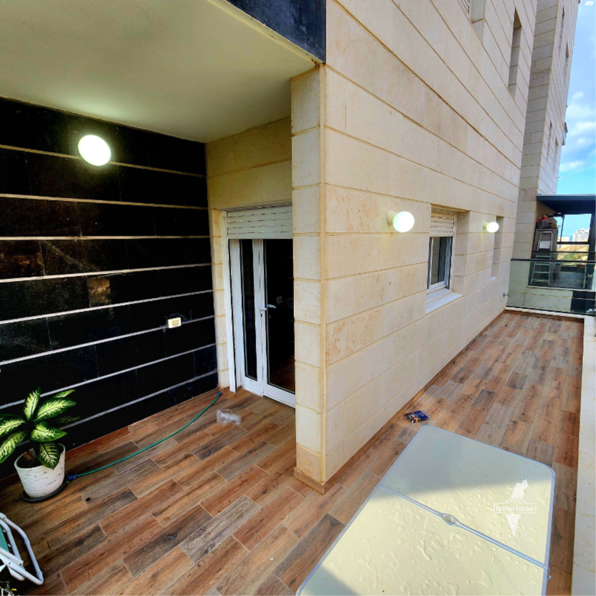 4-Room Apartment For Sale On HaKharuv Street, Tirat Carmel