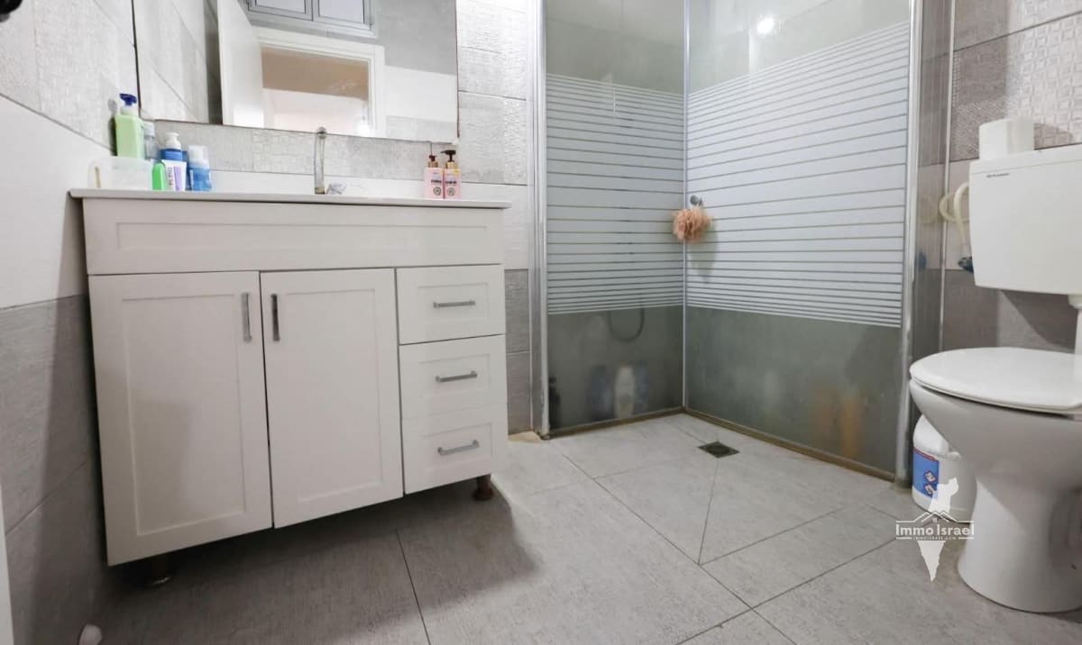 Квартира с 3 комнатами на продажу на улице Авраам Шапира, Нетания