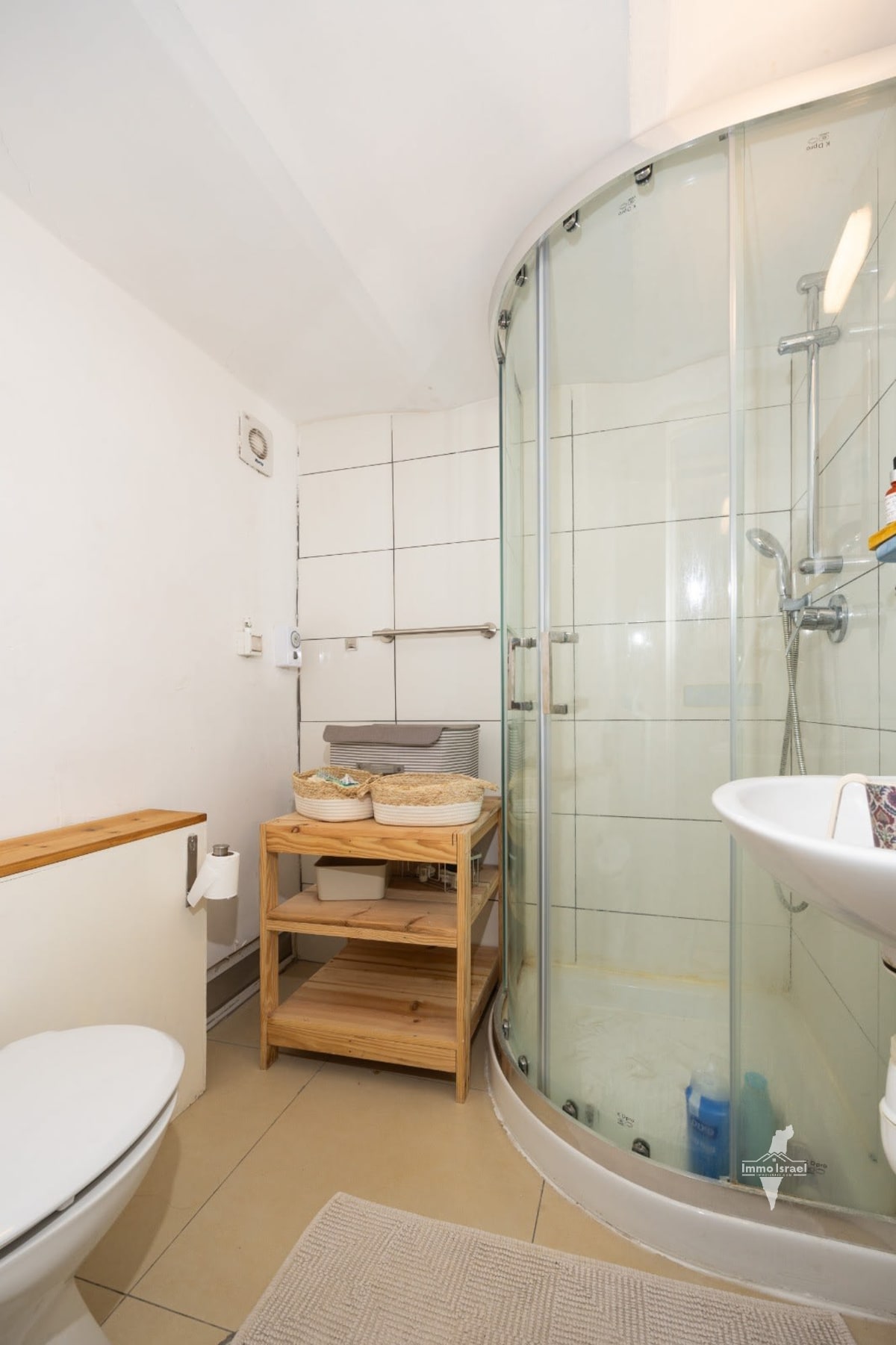 8-Room Garden Apartment For Sale On Daniel Street, Jerusalem