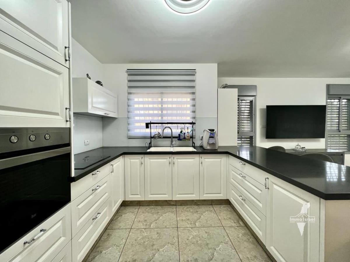 квартира-4-комнаты-продажа-улица-соколов-нетания