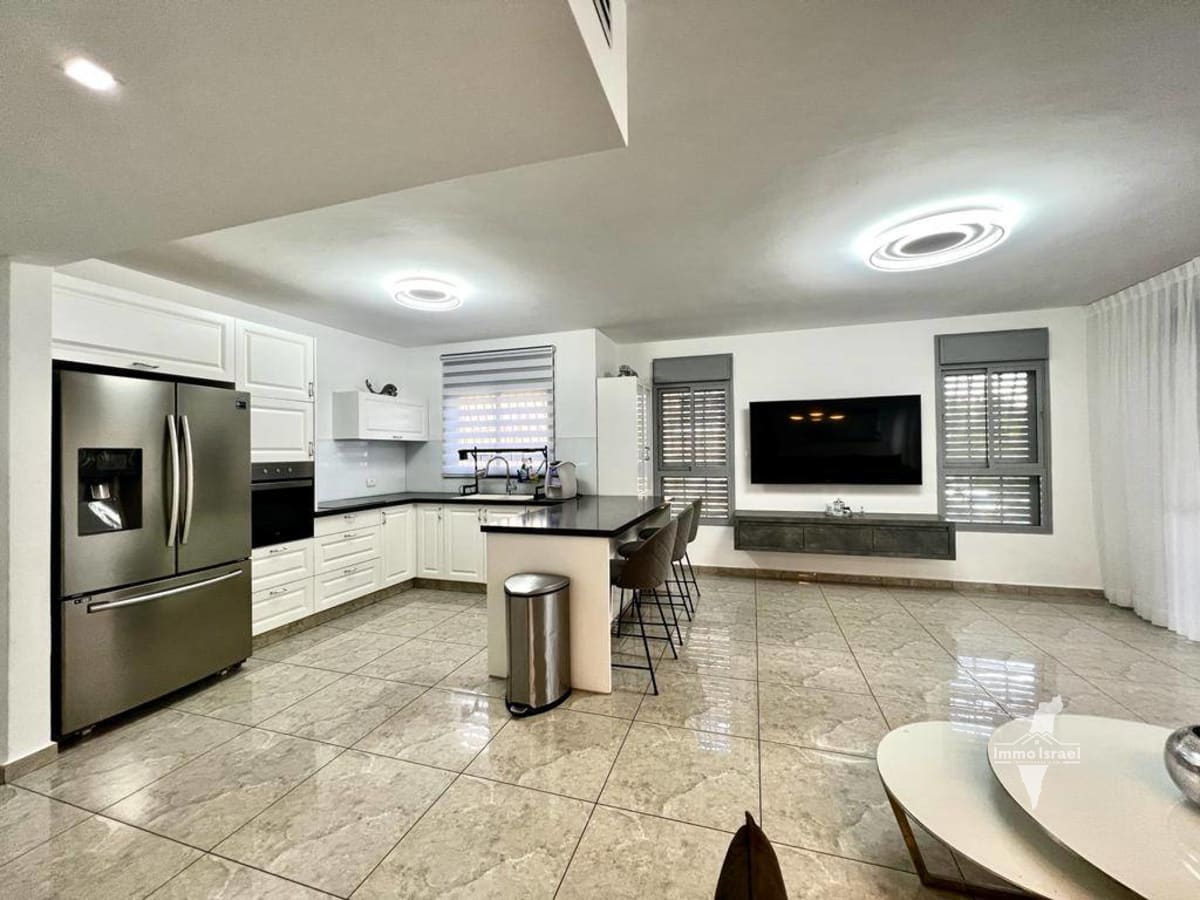 квартира-4-комнаты-продажа-улица-соколов-нетания