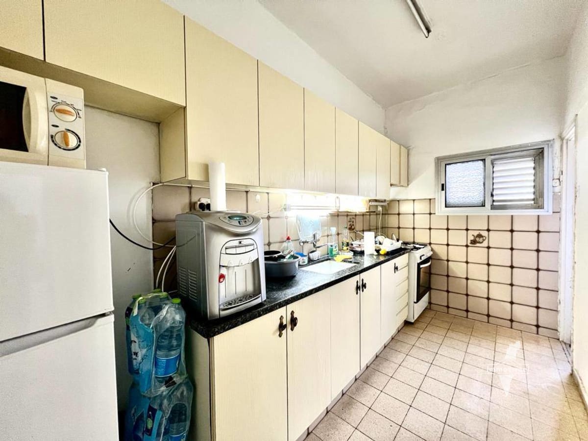 Квартира с 3 комнатами на продажу на улице Олей ха-Гардом, Нетания