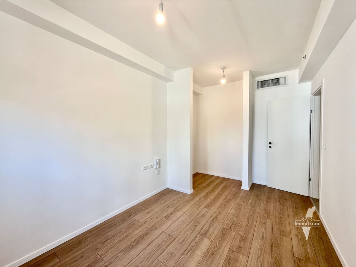 Квартира с 3 комнатами на продажу на улице Герцог, Нетания