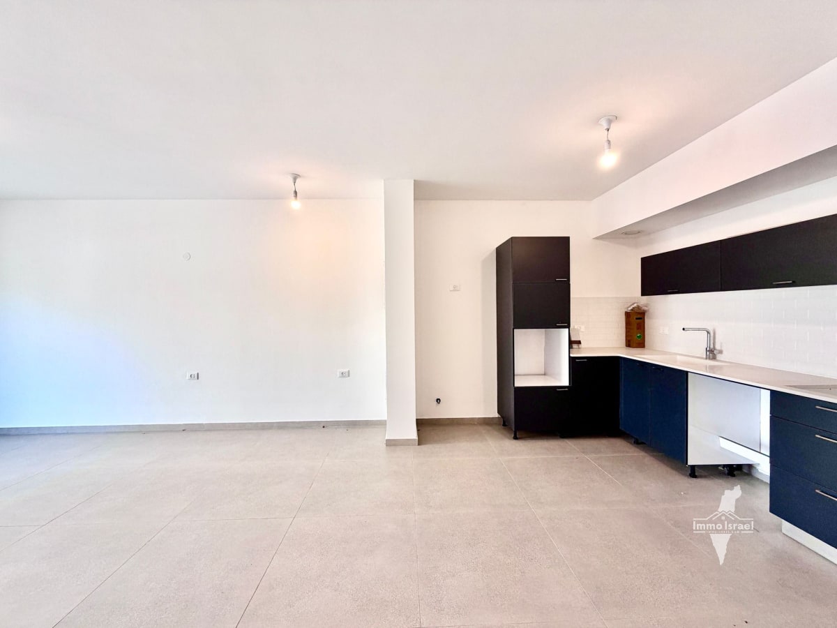 Квартира с 3 комнатами на продажу на улице Герцог, Нетания