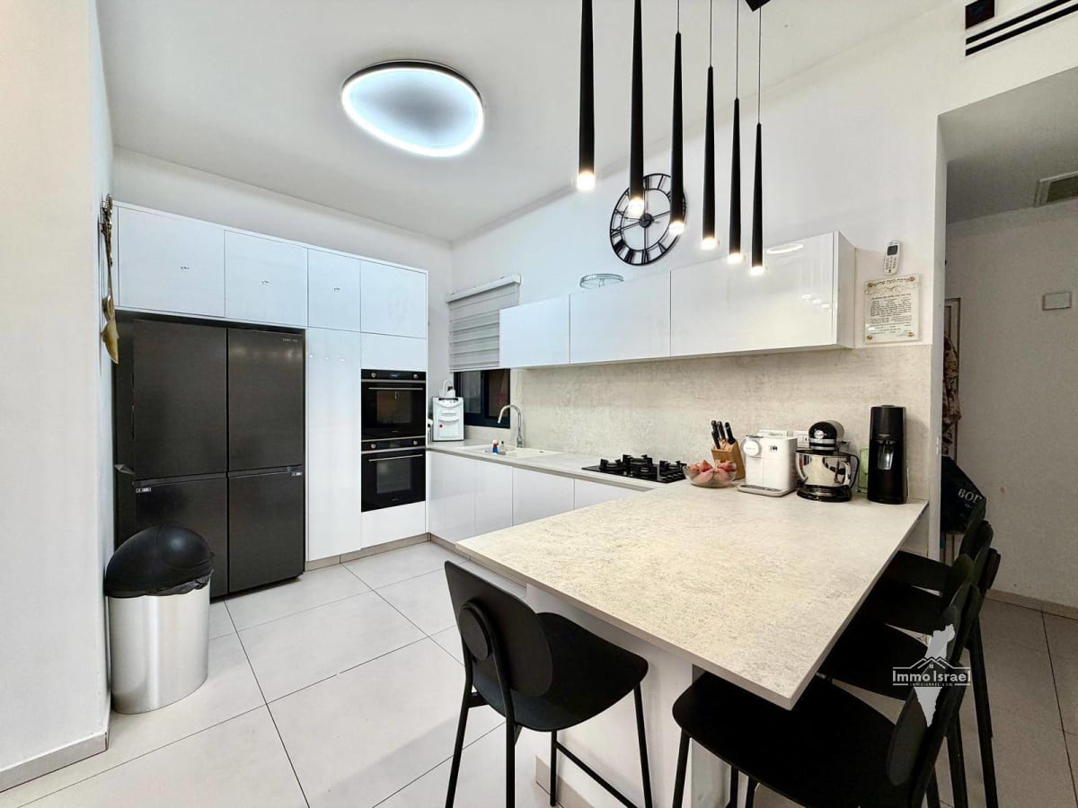 Квартира с садом из 5 комнат на продажу на улице Рамбан, Нетания