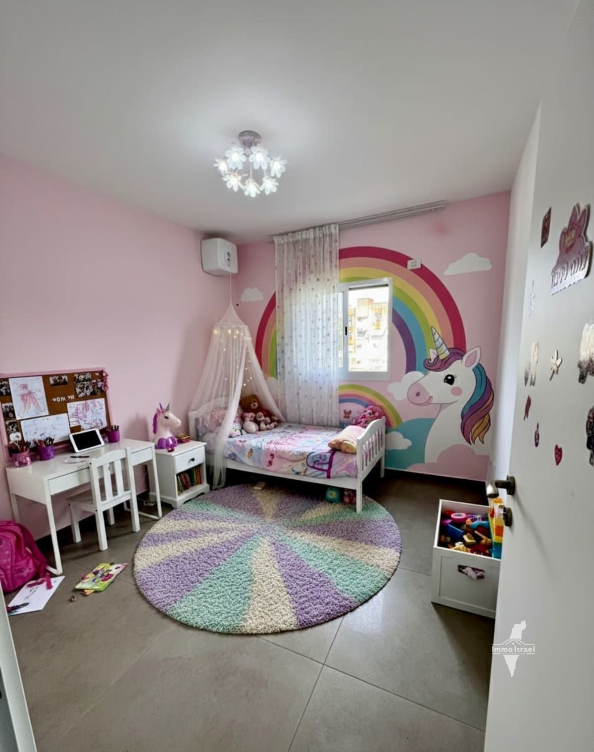 דירת 5 חדרים למכירה ברחוב רמב"ם, רעננה