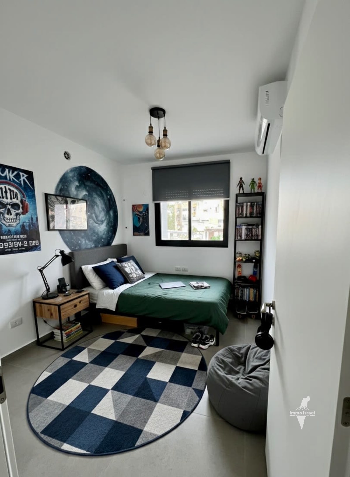 דירת 5 חדרים למכירה ברחוב רמב"ם, רעננה