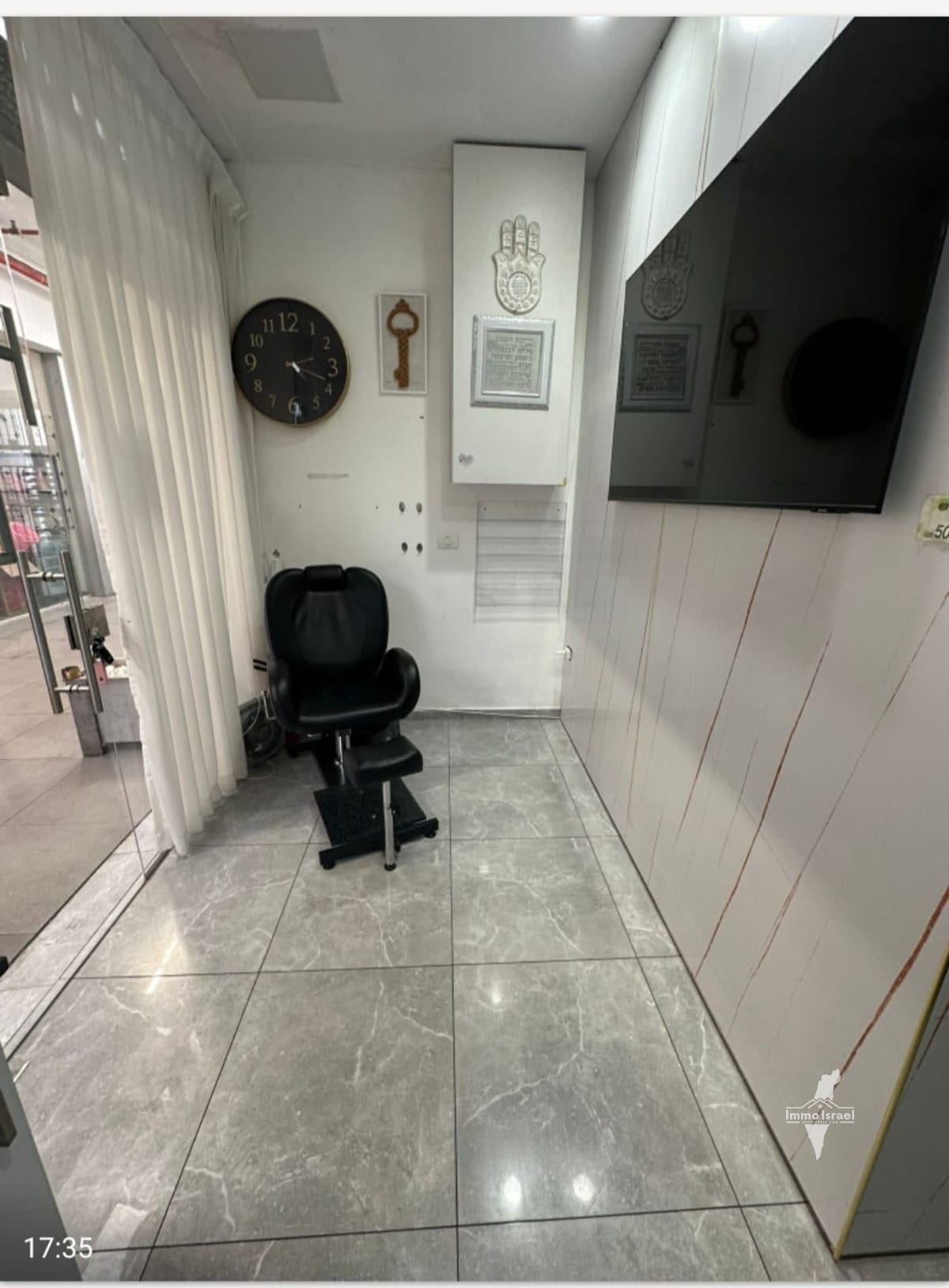 Shop For Rent On Yehoshua Rabinovich Street, Holon