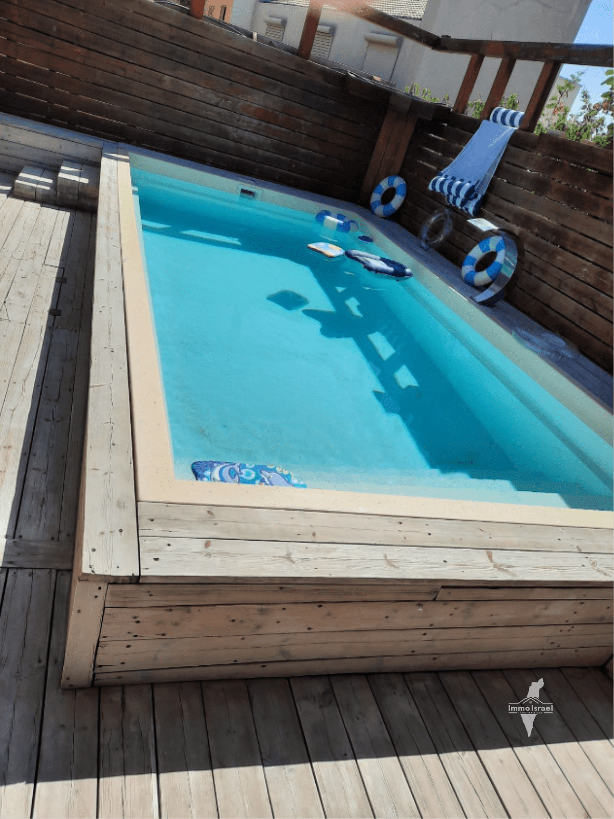 6-Room Villa For Sale On HaShira HaIvrit Street, Beit Aryeh