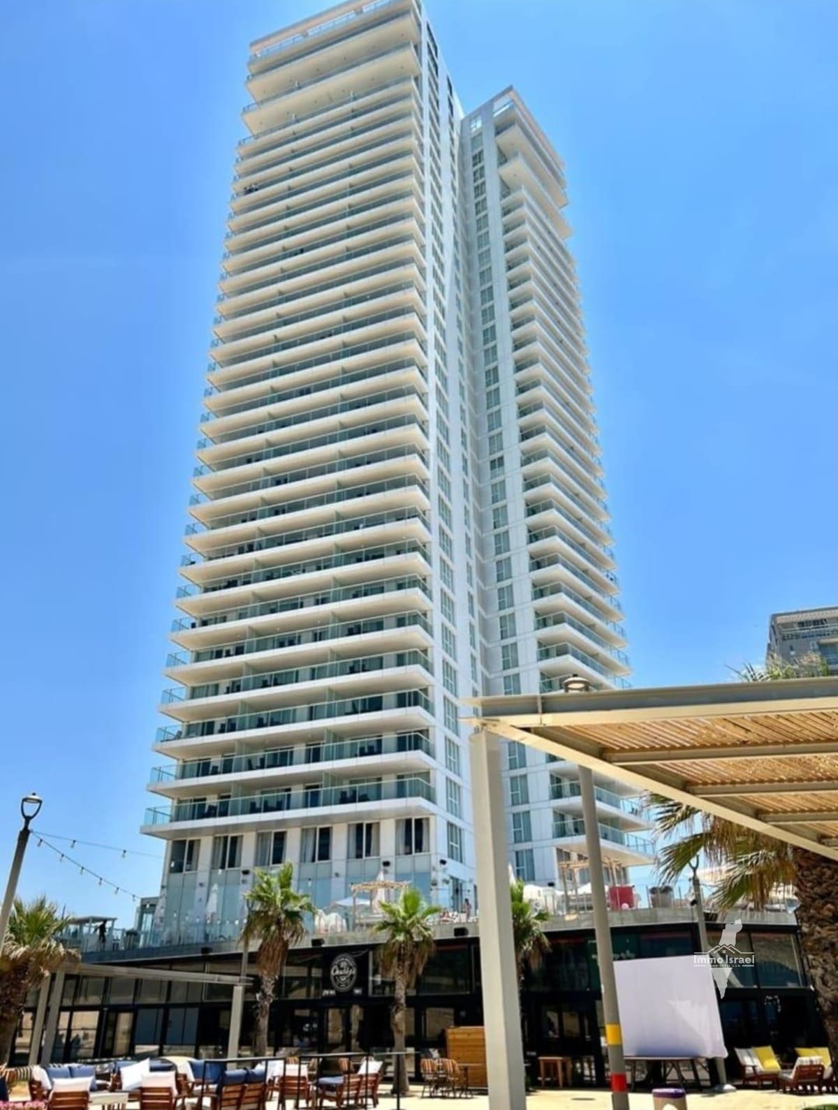 Holiday Apartment For Sale On Sderot Oved Ben Ami, Netanya