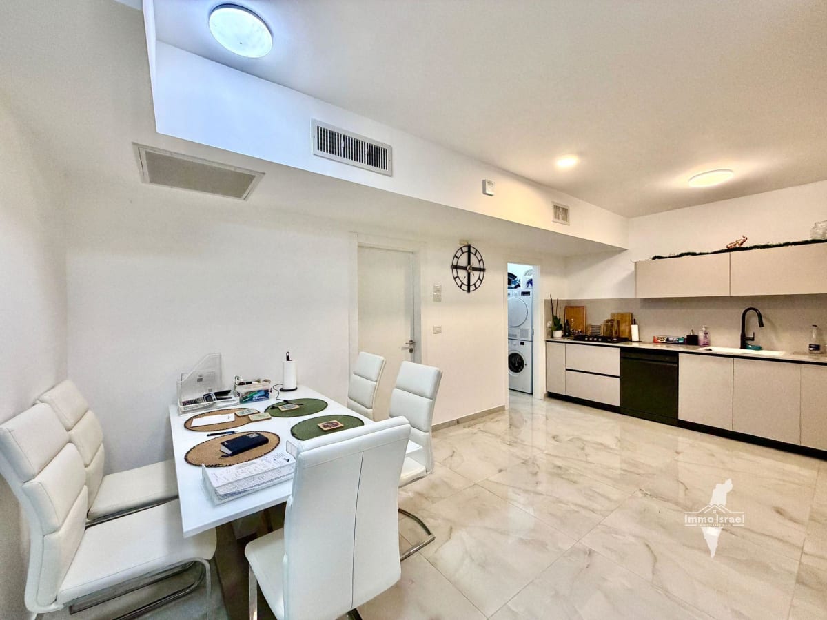3-Room Apartment For Sale On Sheshet Ha-Yamim Street, Netanya