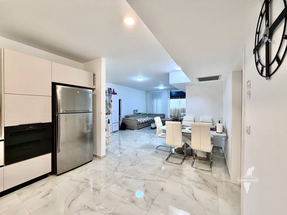 3-Room Apartment For Sale On Sheshet Ha-Yamim Street, Netanya