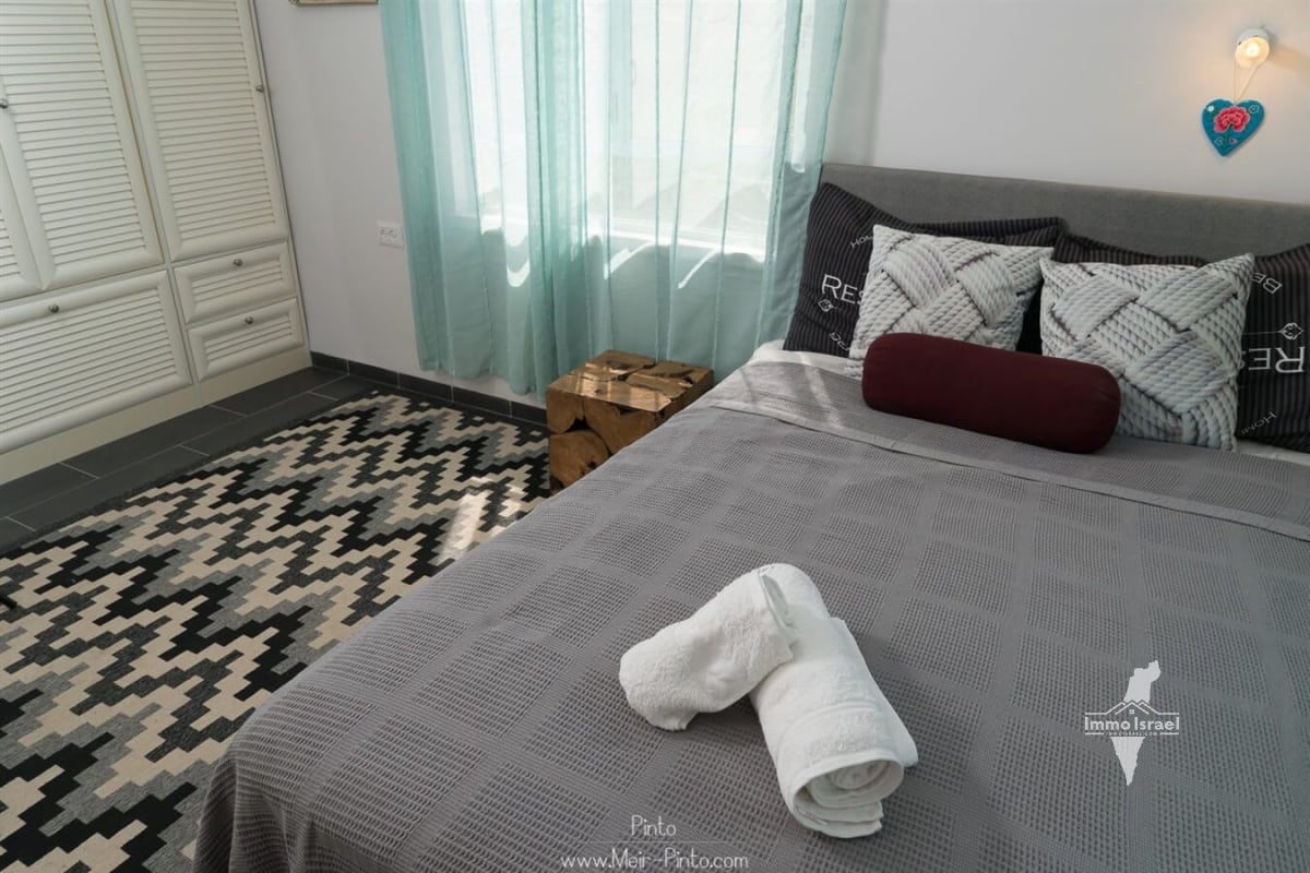 6-Room Semi-Detached House For Sale In Migdal